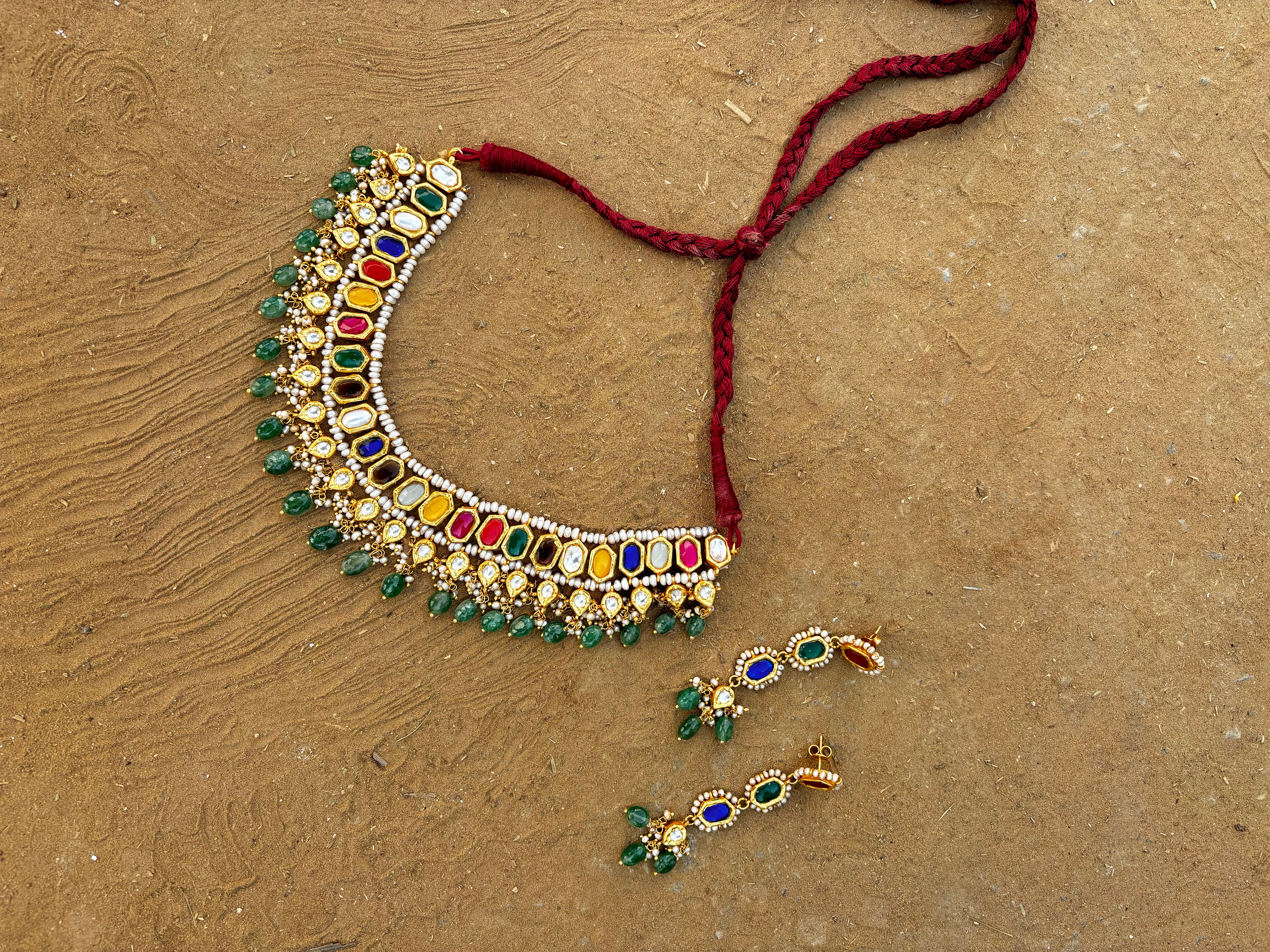 Naavi Necklace & Earring set